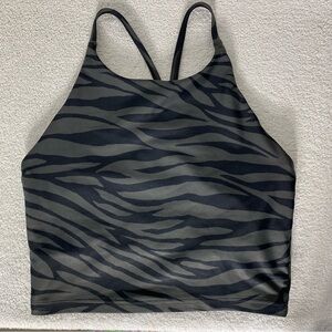 Old Navy Active Black Grey Zebra Print Powersoft Cropped Tank Top M Activewear